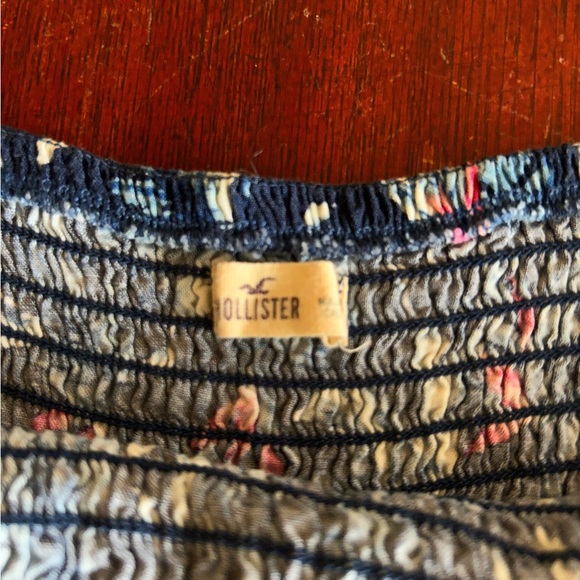 Hollister romper - Picture 2 of 2